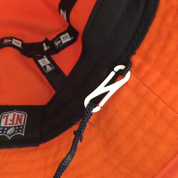 ▫️Denver Broncos New Era Orange Bucket Hat - Picture 10 of 12